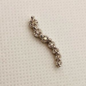 Kay Jewelers Silver Necklace with Clear Stones